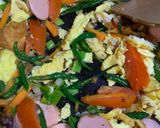 Foto langkah ke 7 dari resep Bihun Goreng Cabe Ijo.