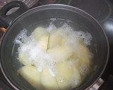 Foto del paso 1 de la receta: Pechuga adobada en mojo verde y a la plancha con puré de papas