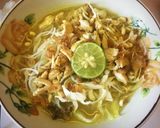 Foto langkah ke 6 dari resep Soto ayam lamongan / soto kuning berempah.