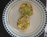 A picture of step 3 of Scrambled egg and avocado on English muffin.