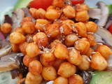 Bol de garbanzos rojos