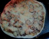 A picture of step 10 of Pizza - Bacon and sausage.