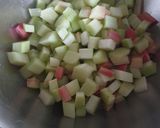 Une image de l'étape 2 de Tarte fine à la rhubarbe et aux figues fraîches du jardin.