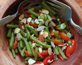 Foto del paso 2 de la receta: Ensalada de ejotes con jitomates y almendras