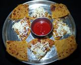 ચીઝ આલુ પરાઠા(Cheese Aloo Paratha Recipe In Gujarati) રેસીપી સ્ટેપ8ફોટો