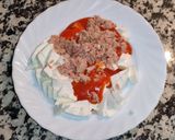 Foto del paso 2 de la receta: Queso fresco con atún y tomate