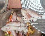 Foto langkah ke 2 dari resep Tumis cumi hitam.