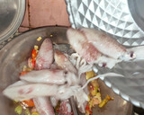 Foto langkah ke 2 dari resep Tumis cumi hitam.