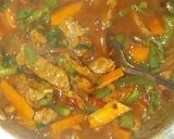 A picture of step 6 of Sosy, rice and salad.