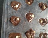 ડ્રાયફ્રુટ ચોકલેટ(Dryfruit chocolate recipe in Gujarati) રેસીપી સ્ટેપ3ફોટો