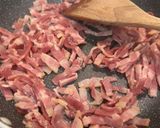 Hình bước làm 3 của món Nui nơ sốt kem nấm