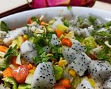 A picture of step 3 of Dragon Fruit Salad.
