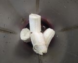 A picture of step 1 of No Fire Cooking (Banana Shake).