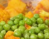 A picture of step 4 of Gingery Aloo Gobi.