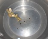 A picture of step 2 of Special Sooji Halwa.