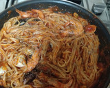 Foto del paso 4 de la receta: Tallarines con marisco. Fácil y rápido