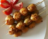 Foto langkah ke 7 dari resep Sate telor puyuh pedas manis.