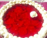 Foto del paso 4 de la receta: Tarta de frutillas con gelatina