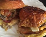 Foto langkah ke 5 dari resep Burger John (Roti John) simple version.
