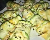 Foto del paso 6 de la receta Rollitos de calabacín con salmón y queso