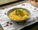A picture of step 4 of Egg fried rice for breakfast.