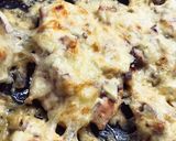 Lilahagymás-mozzarellás csirkemell recept fázis 4 fotója
