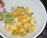 A picture of step 1 of Fruits creamy salad.