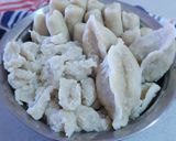 A picture of step 3 of Pempek or Mpek-mpek.