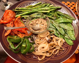 Foto del paso 3 de la receta: Parrillada de verduras con tapenade de aceitunas y almendras