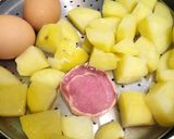 Foto langkah ke 1 dari resep Salad kentang.