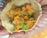 A picture of step 4 of समोसा (Samosa).