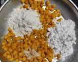 A picture of step 1 of Crispy corn.