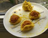 A picture of step 5 of Stuffed mushroom kola urundai.