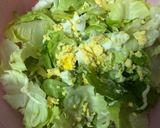 Hình bước làm 2 của món Salad cá ngừ trứng gà