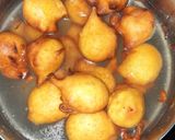 A picture of step 3 of Dahi phulki.
