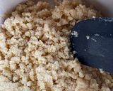 Gambar langkah 1 resipi Mango Crumble.