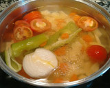 Foto del paso 1 de la receta: Sopa de merluza con arroz "en blanco"