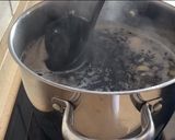 Foto del paso 3 de la receta: Alubias de Tolosa con manitas de cerdo