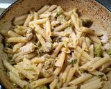 Foto del passaggio 10 della ricetta Pennette rigate con Brocoletti e salsiccia