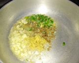 हरे प्याज़ की भुर्जी (Green onion bhurji recipe in Hindi) रेसिपी चरण 2 फोटो