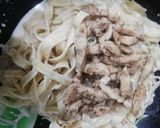 A picture of step 11 of Chicken alfredo.