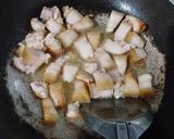 Foto langkah ke 2 dari resep Tahu Goreng Babi Kecap.