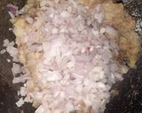 A picture of step 2 of Kacchi Dabeli.