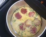 Foto langkah ke 3 dari resep PEPPERONI SPINACH OMELET AIRFYER.