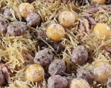 Foto del paso 7 de la receta: Fideos al horno con albóndigas y huevos de codorniz