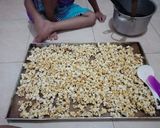 Foto langkah ke 4 dari resep Popcron Karamel ala xxi.