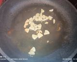 Foto del paso 4 de la receta: Merluza a la plancha con verduritas al vapor y vinagreta envejecida de ajos confitados