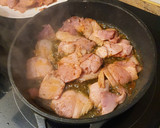Foto del paso 1 de la receta: Lacón en salsa