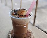 Gambar langkah 5 resipi Salted Caramel Mocha Avalanche.