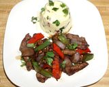 Foto del paso 4 de la receta: Hígado de vacuno saltado y puré de papas al ajillo